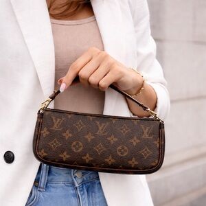 Authentic Louis Vuitton Pochette Accessoires Monogram bag certificate #2